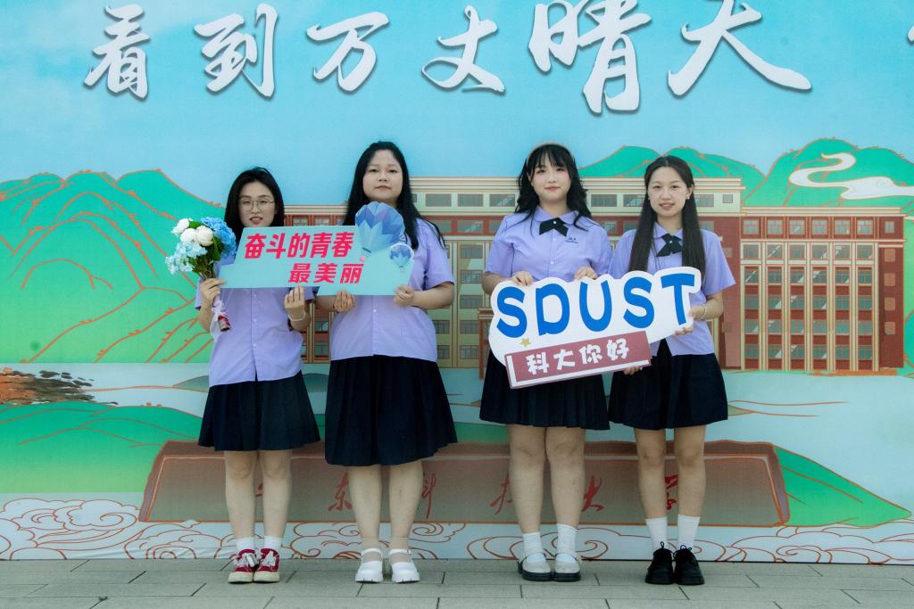 色老久久精品偷偷鲁